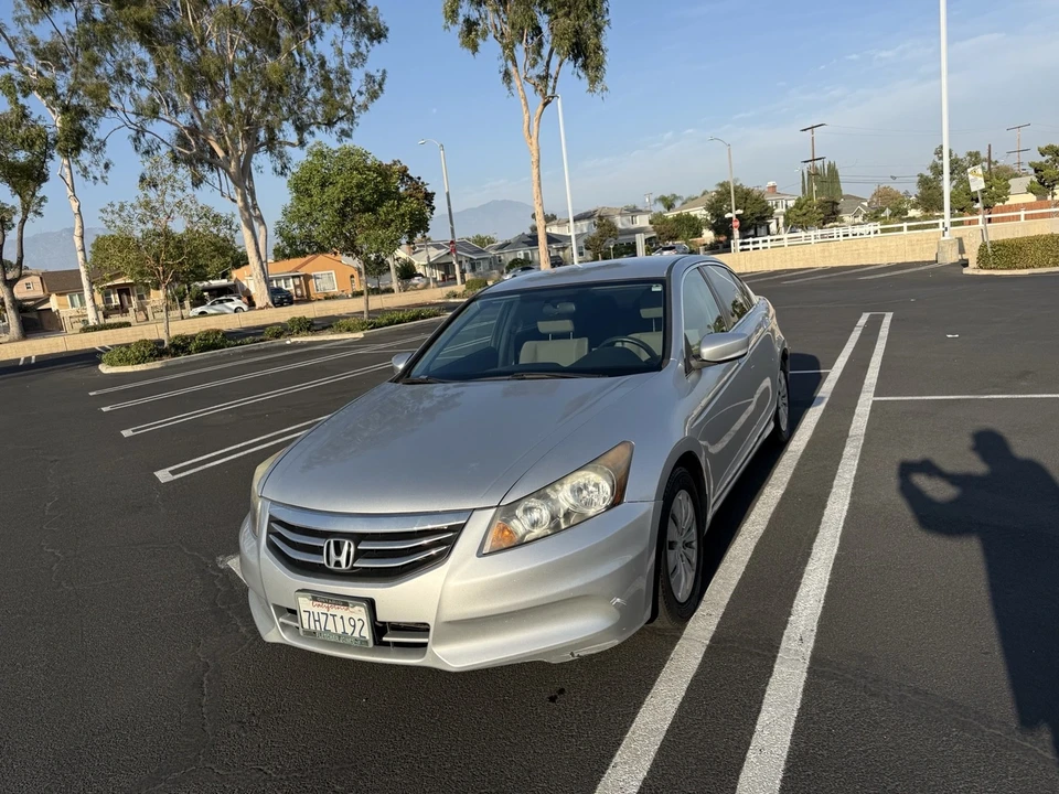 2012 Honda Accord 8th Gen - Image 6 of 21