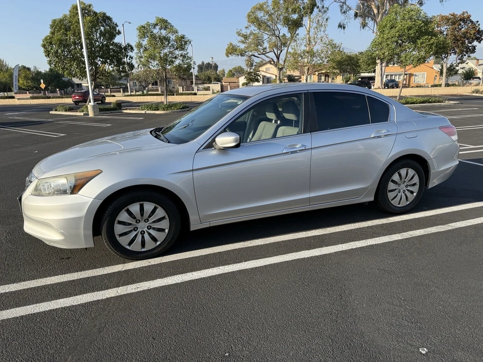 2012 Honda Accord 8th Gen - Image 4 of 21