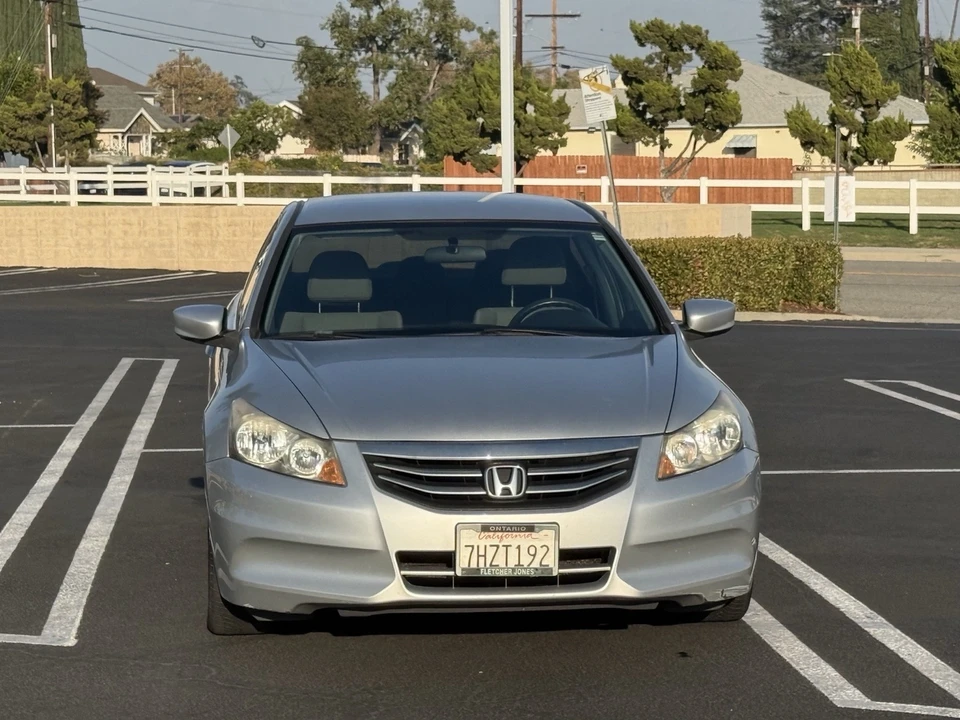 2012 Honda Accord 8th Gen - Image 17 of 21