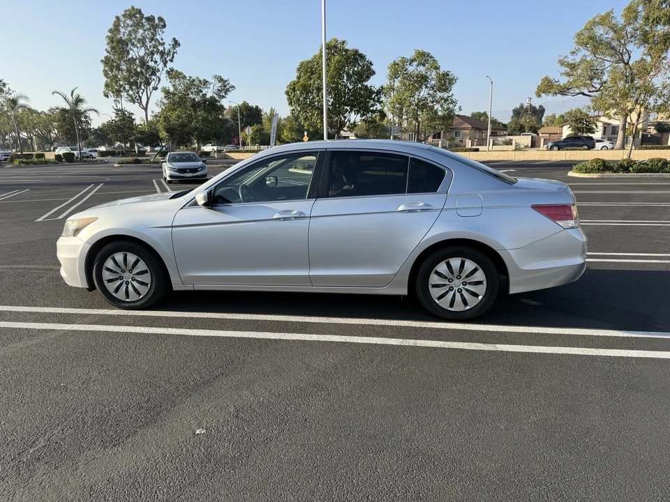 2012 Honda Accord 8th Gen - Image 3 of 21