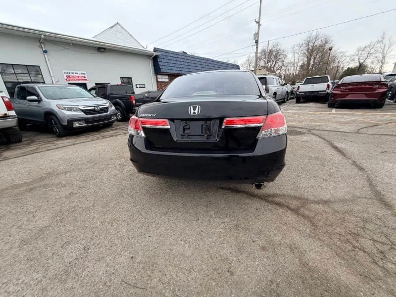2012 Honda Accord 8th Gen - Image 11 of 12