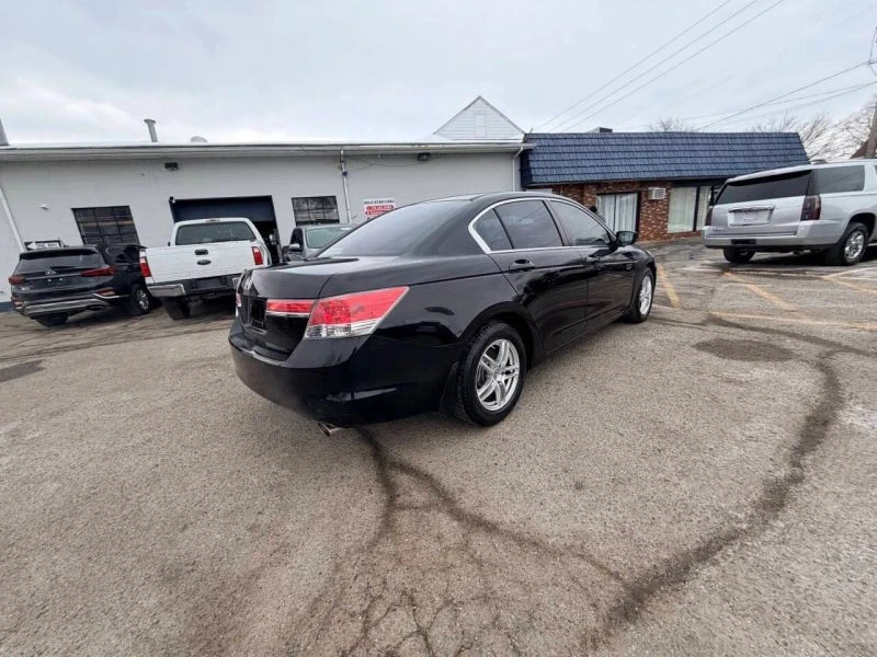 2012 Honda Accord 8th Gen - Image 9 of 12