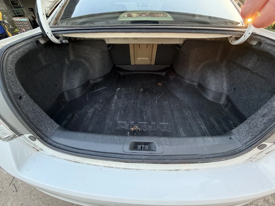 2012 Honda Accord 8th Gen - Image 10 of 14