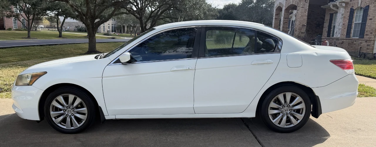 2012 Honda Accord 8th Gen - Image 3 of 14