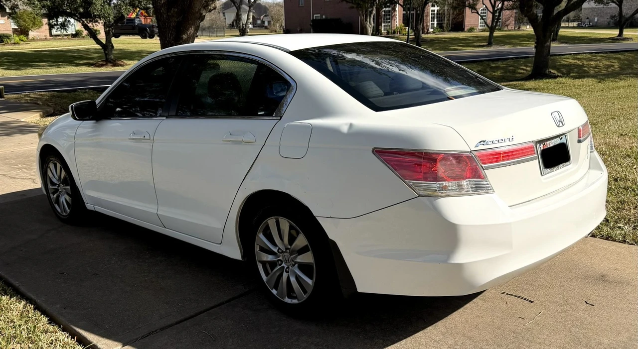2012 Honda Accord 8th Gen - Image 5 of 14