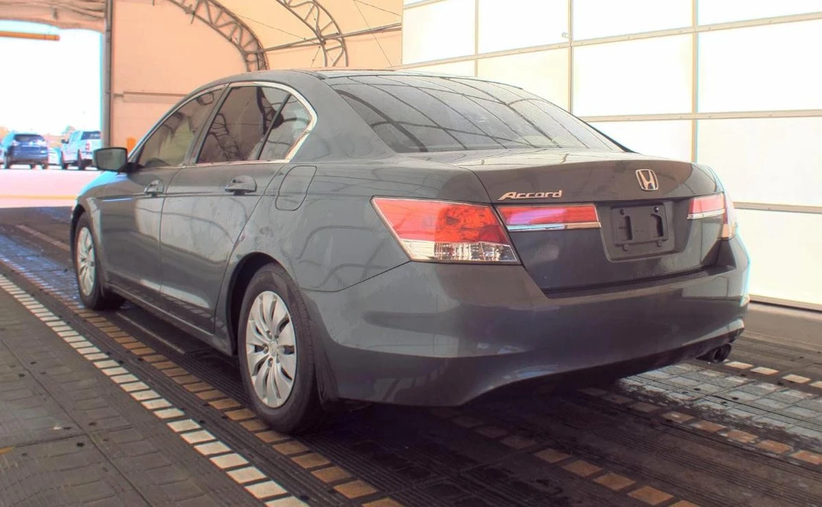 2012 Honda Accord 8th Gen - Image 6 of 13