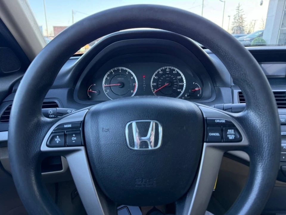 2012 Honda Accord 8th Gen - Image 18 of 21