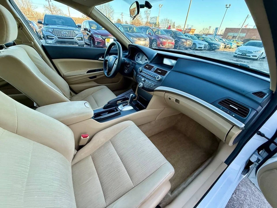 2012 Honda Accord 8th Gen - Image 15 of 21