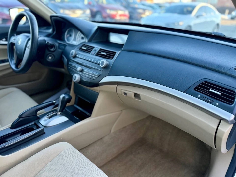 2012 Honda Accord 8th Gen - Image 16 of 21