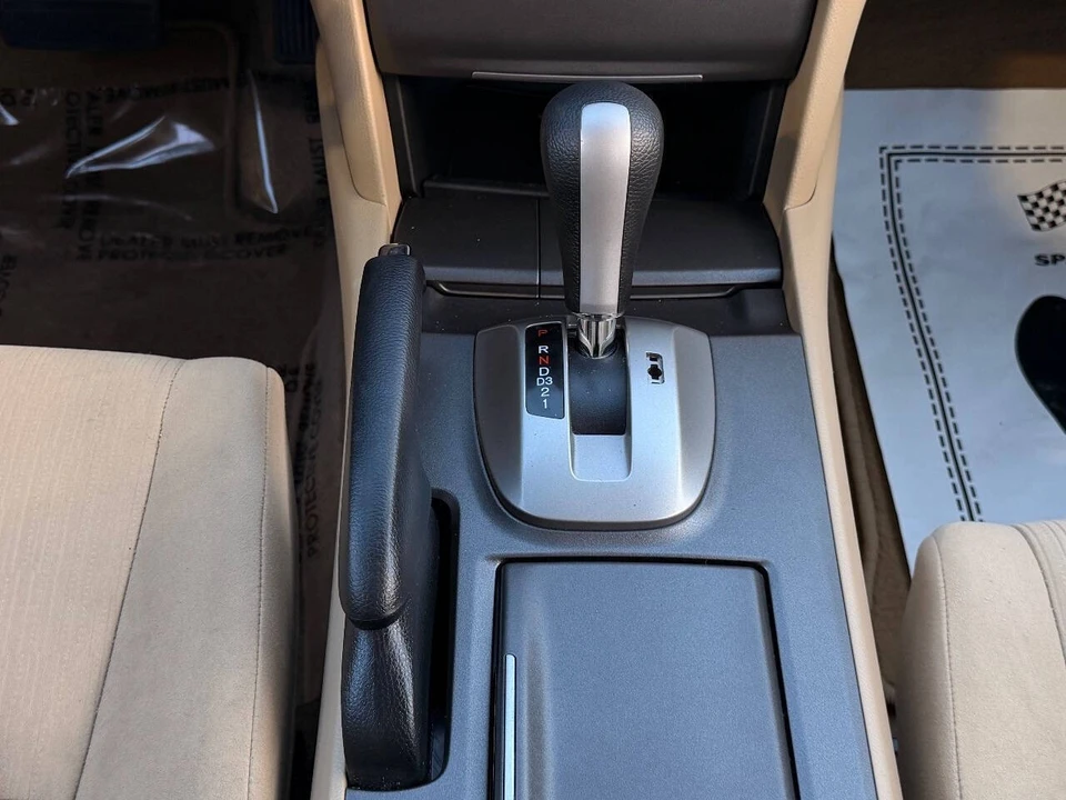2012 Honda Accord 8th Gen - Image 18 of 21