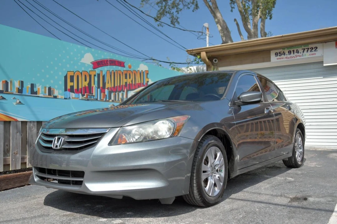 2012 Honda Accord 8th Gen - Image 5 of 12