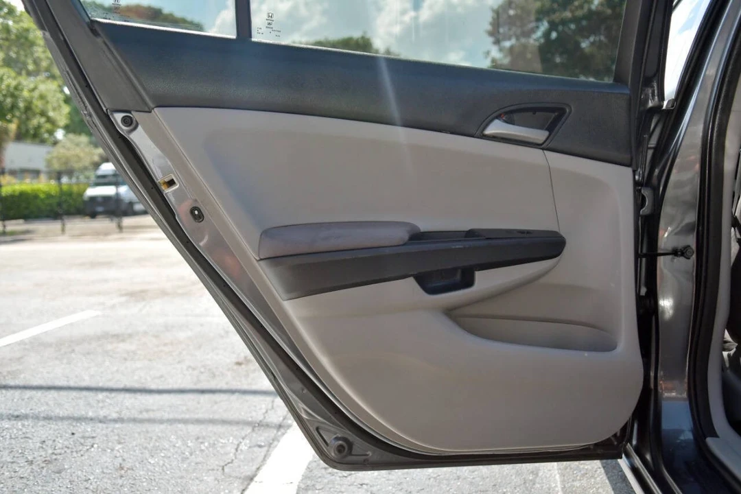 2012 Honda Accord 8th Gen - Image 12 of 12