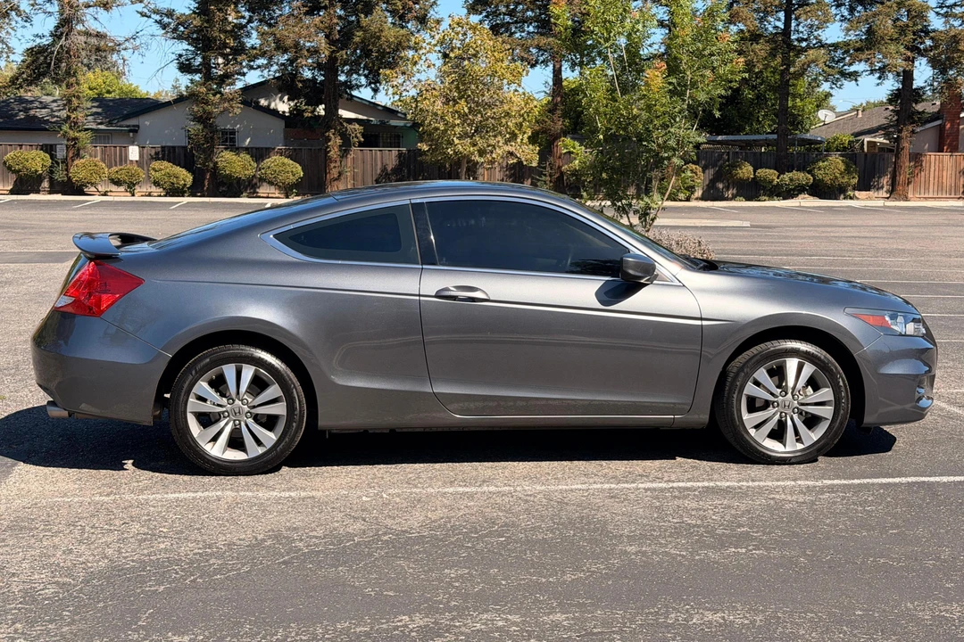 2012 Honda Accord 8th Gen - Image 3 of 31