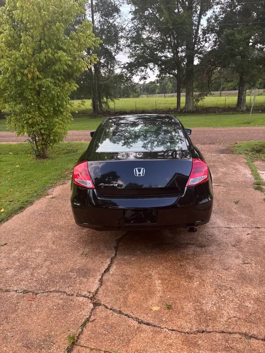 2012 Honda Accord 8th Gen - Image 2 of 5