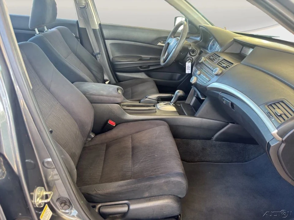 2012 Honda Accord 8th Gen - Image 19 of 21
