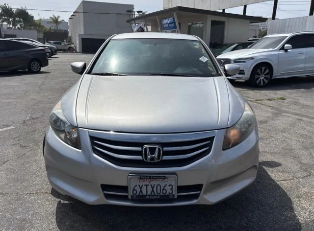 2012 Honda Accord 8th Gen - Image 9 of 12