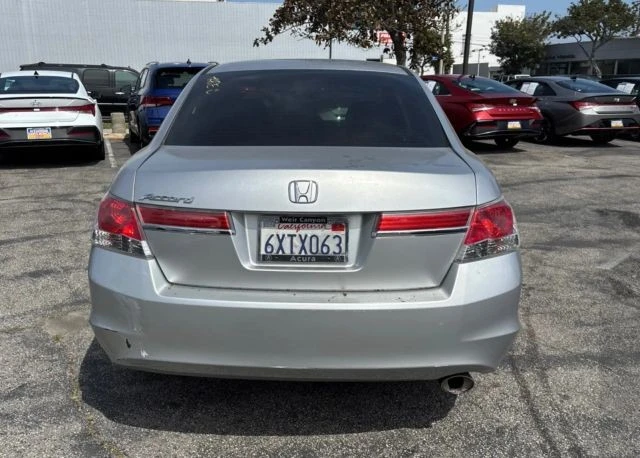 2012 Honda Accord 8th Gen - Image 5 of 12