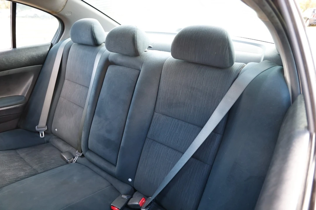 2012 Honda Accord 8th Gen - Image 8 of 12