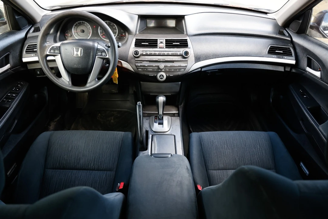 2012 Honda Accord 8th Gen - Image 2 of 12