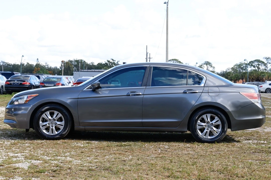 2012 Honda Accord 8th Gen - Image 3 of 12