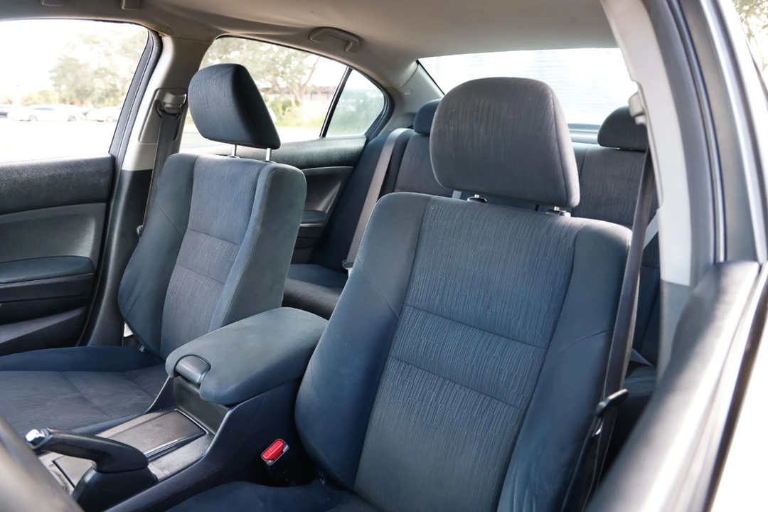 2012 Honda Accord 8th Gen - Image 6 of 12