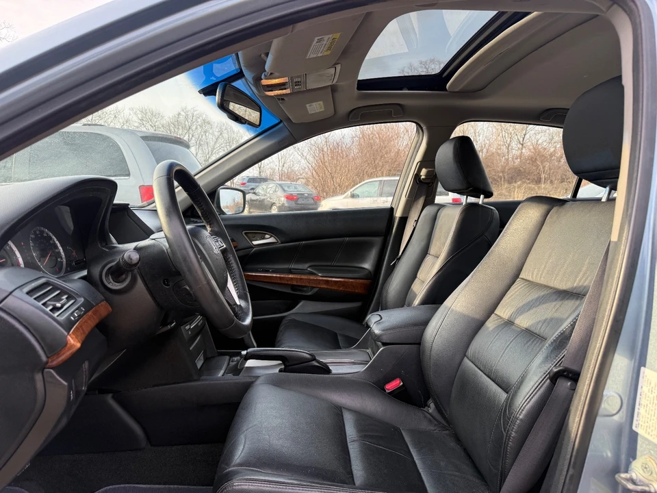 2012 Honda Accord 8th Gen - Image 9 of 19
