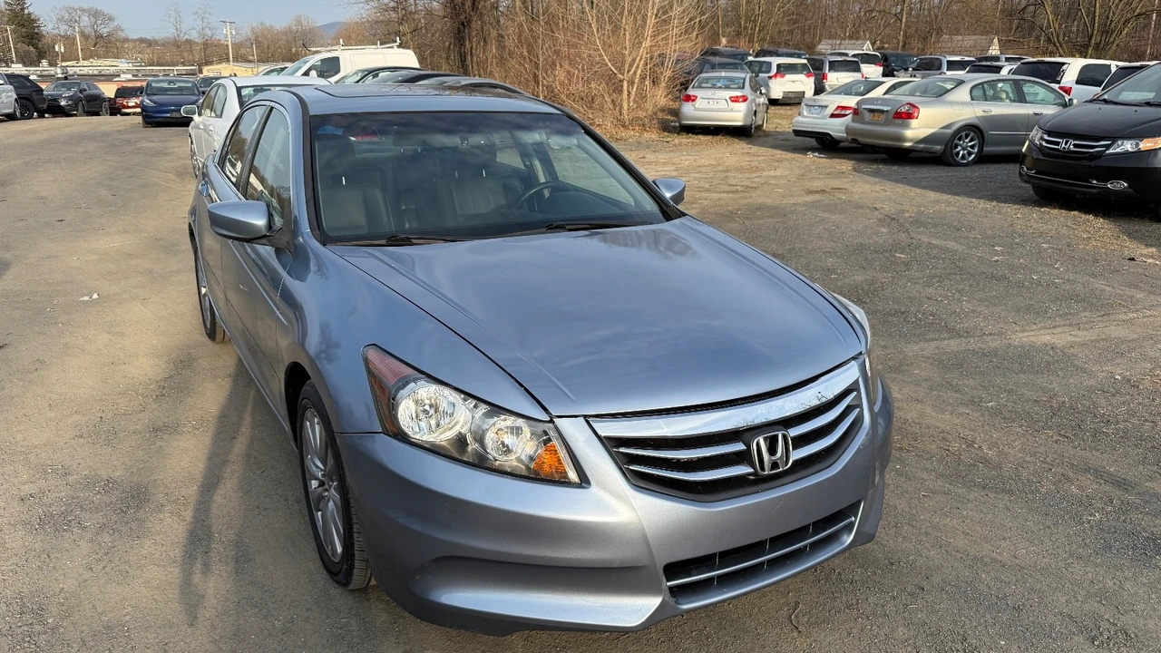 2012 Honda Accord 8th Gen - Image 7 of 19