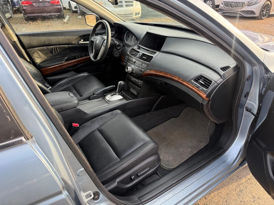 2012 Honda Accord 8th Gen - Image 14 of 19