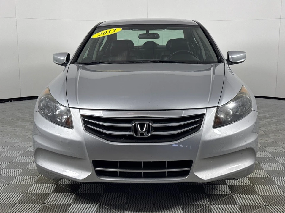 2012 Honda Accord 8th Gen - Image 9 of 12