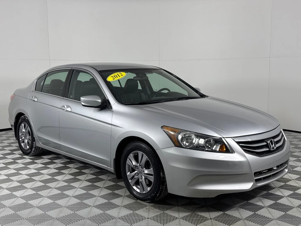 2012 Honda Accord 8th Gen - Image 3 of 12