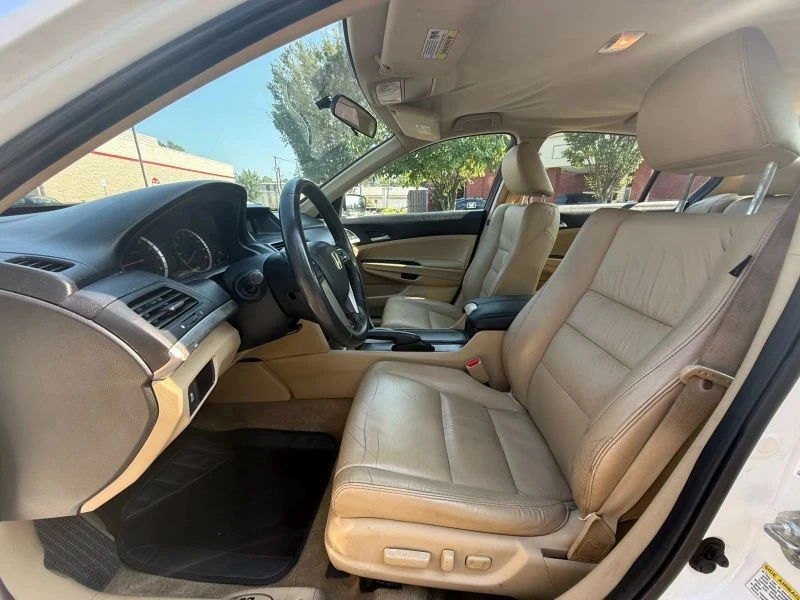 2012 Honda Accord 8th Gen - Image 11 of 12