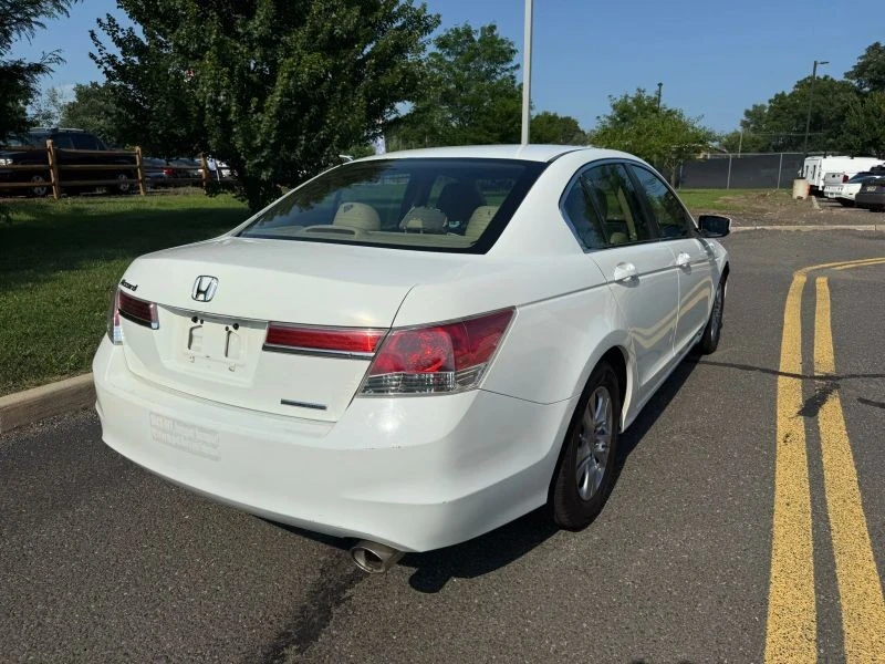 2012 Honda Accord 8th Gen - Image 6 of 12