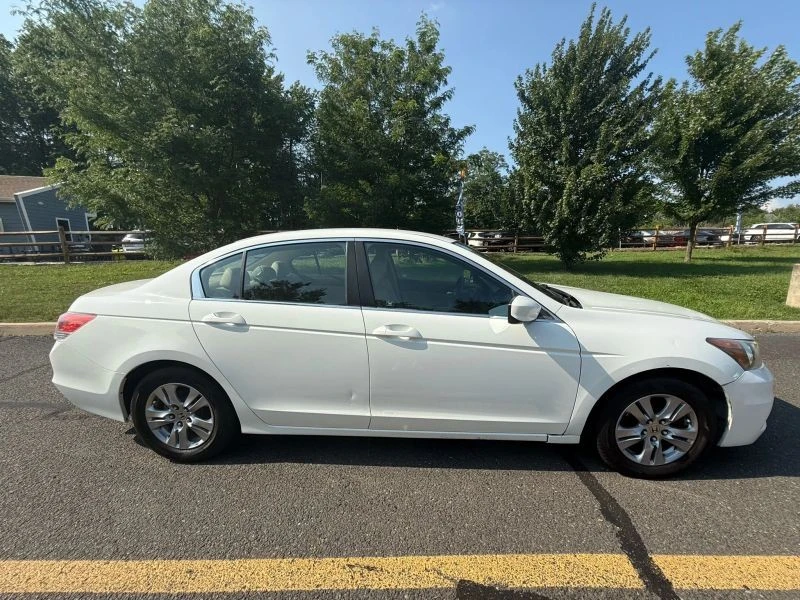 2012 Honda Accord 8th Gen - Image 7 of 12