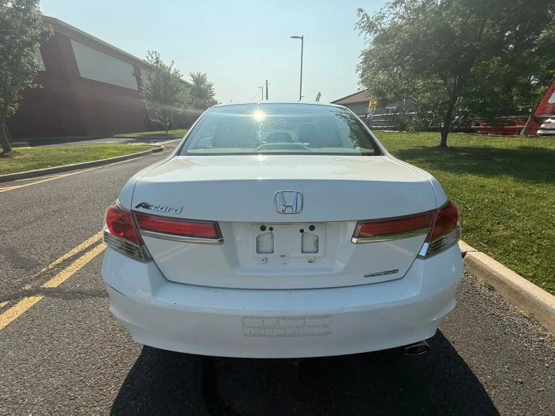 2012 Honda Accord 8th Gen - Image 5 of 12