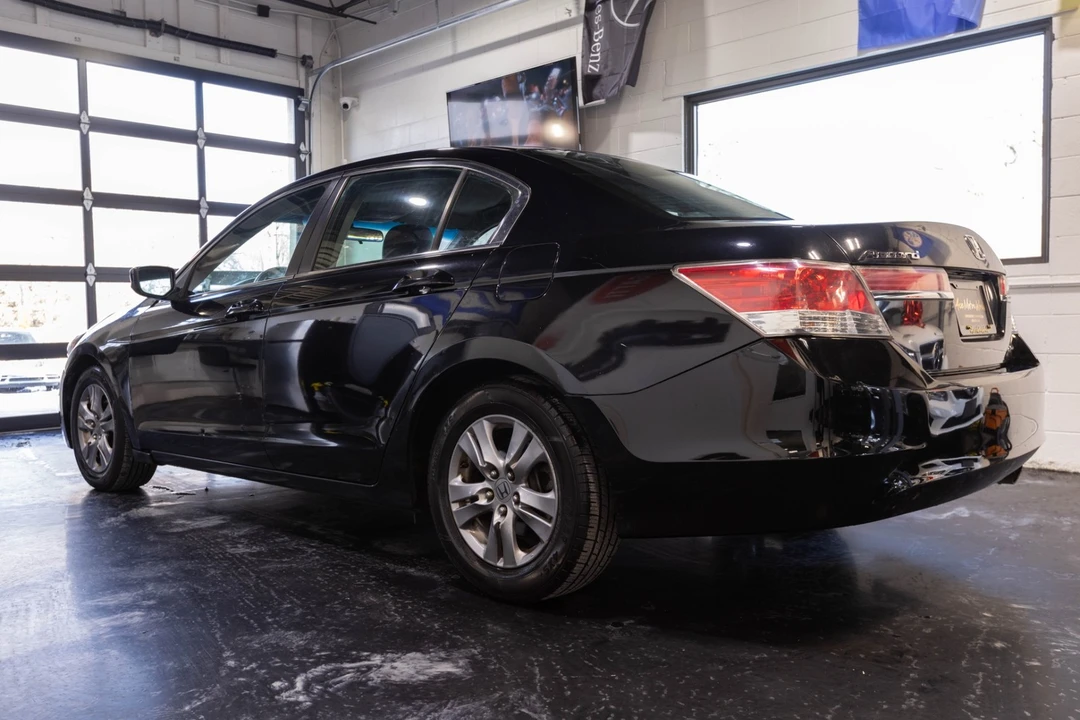 2012 Honda Accord 8th Gen - Image 9 of 12