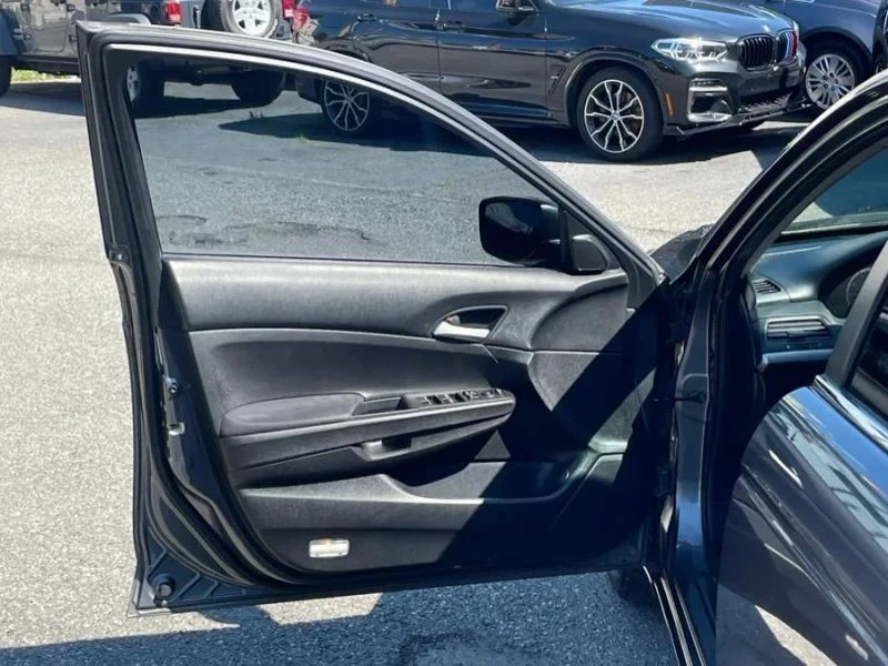 2012 Honda Accord 8th Gen - Image 9 of 12