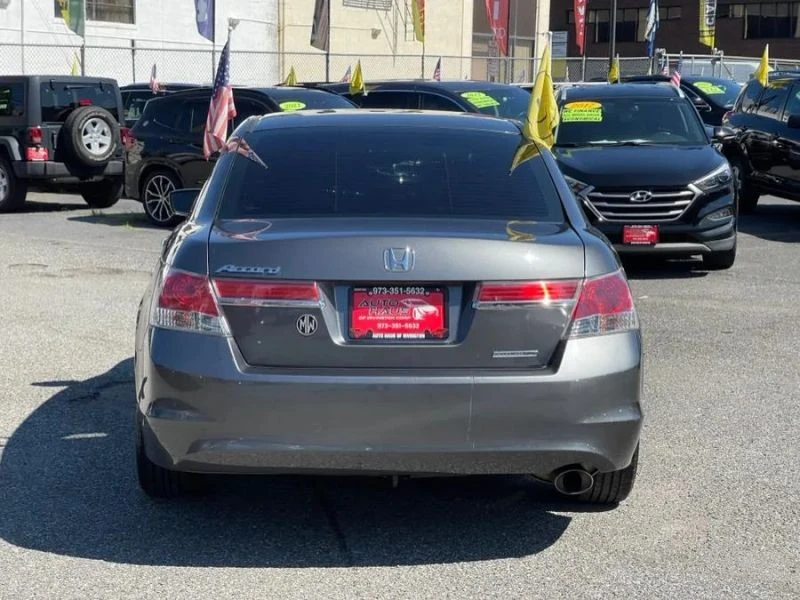 2012 Honda Accord 8th Gen - Image 5 of 12