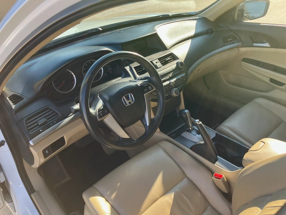 2012 Honda Accord 8th Gen - Image 15 of 21