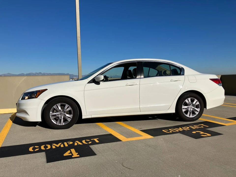 2012 Honda Accord 8th Gen - Image 7 of 21