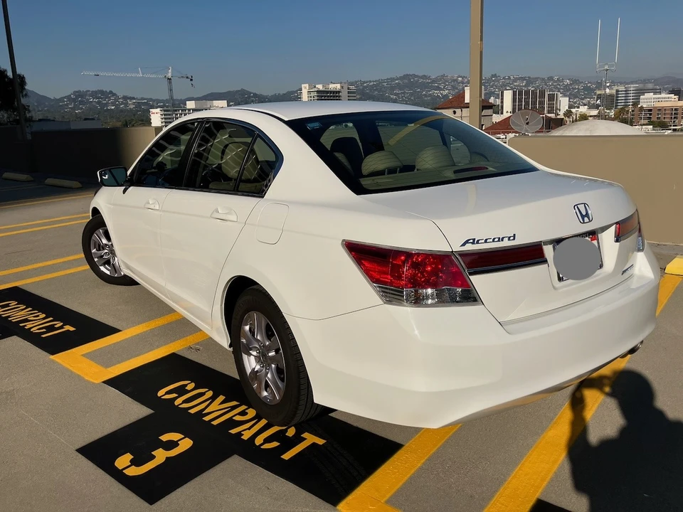 2012 Honda Accord 8th Gen - Image 6 of 21