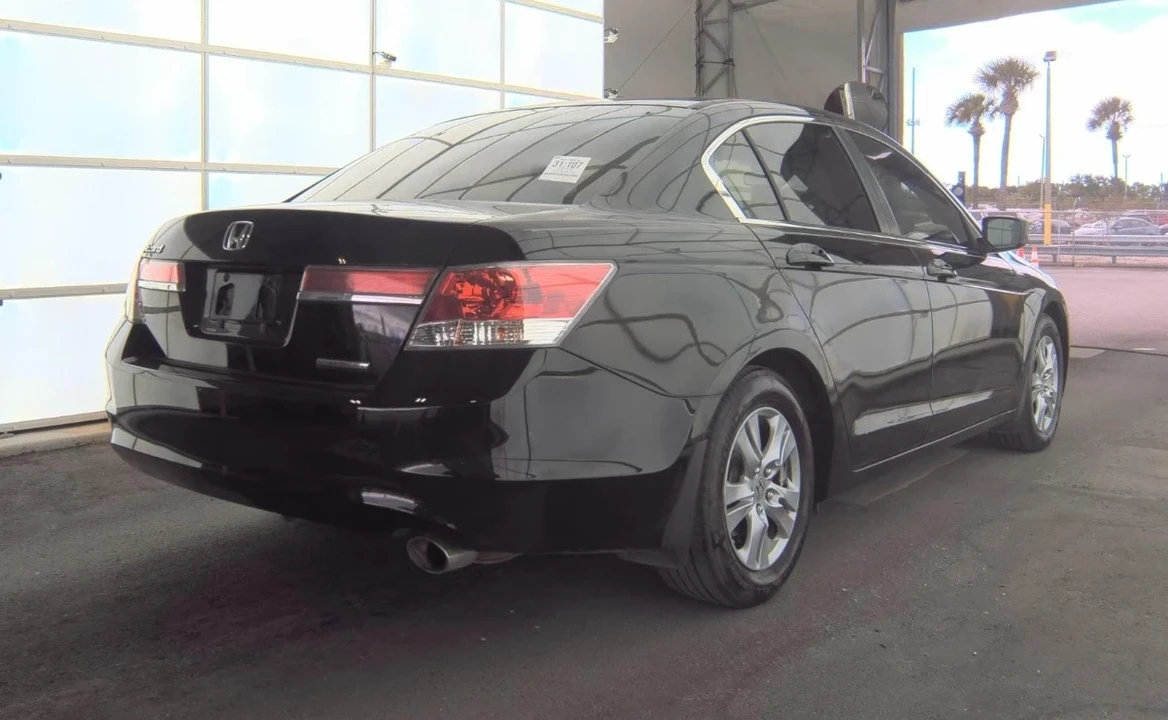 2012 Honda Accord 8th Gen - Image 4 of 12