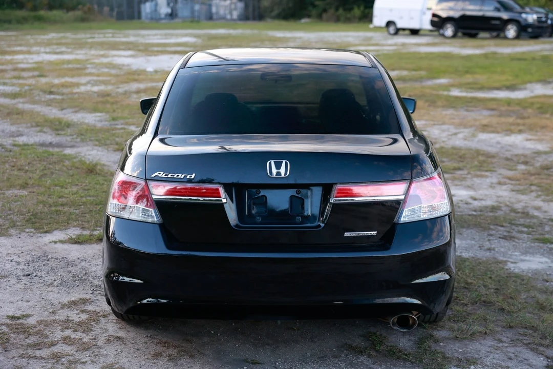 2012 Honda Accord 8th Gen - Image 9 of 12