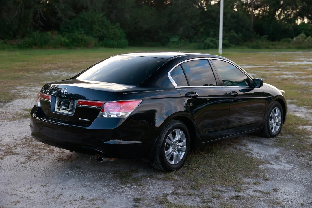 2012 Honda Accord 8th Gen - Image 11 of 12