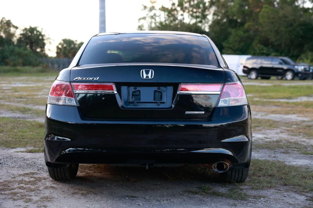 2012 Honda Accord 8th Gen - Image 7 of 12