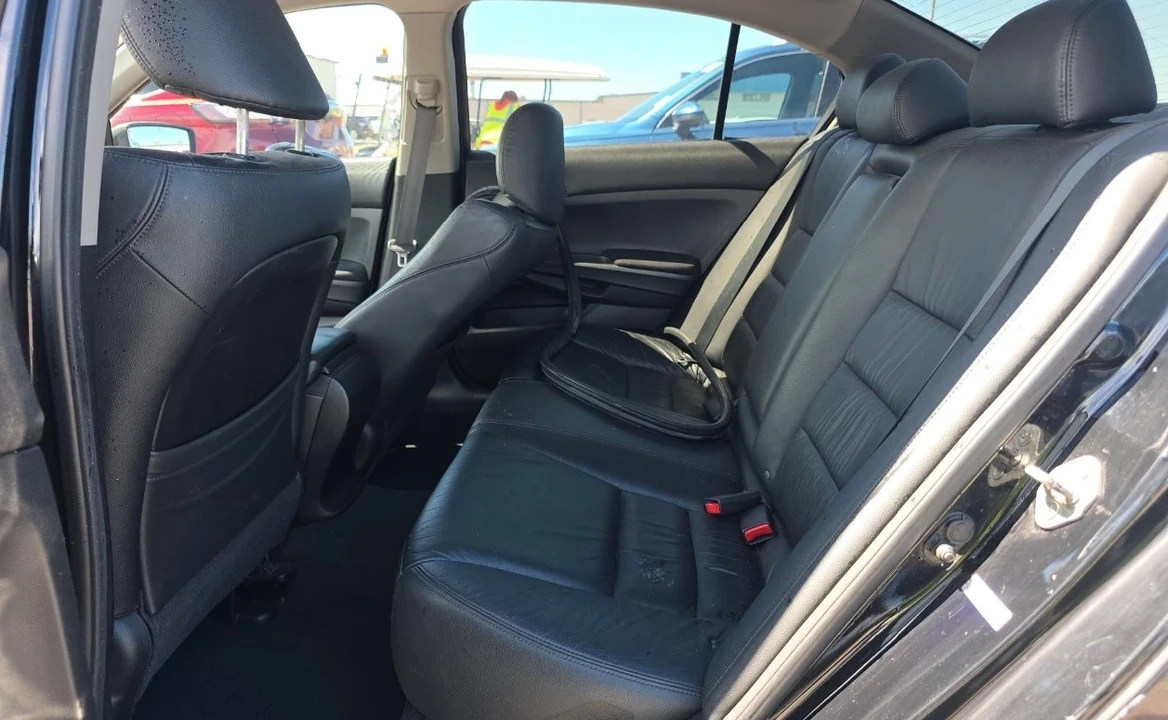 2012 Honda Accord 8th Gen - Image 10 of 12