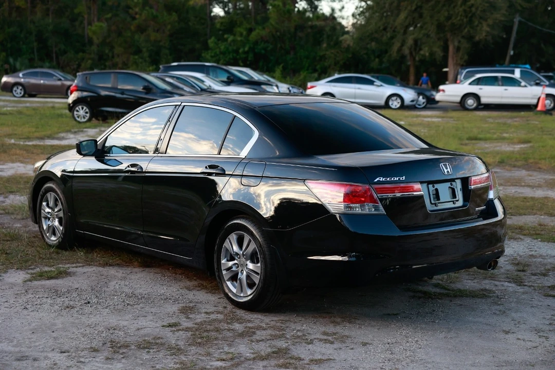 2012 Honda Accord 8th Gen - Image 5 of 12