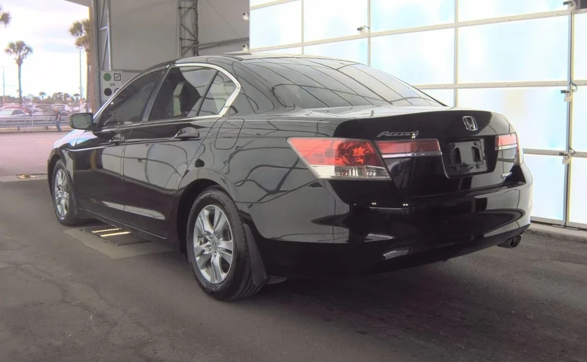 2012 Honda Accord 8th Gen - Image 2 of 12