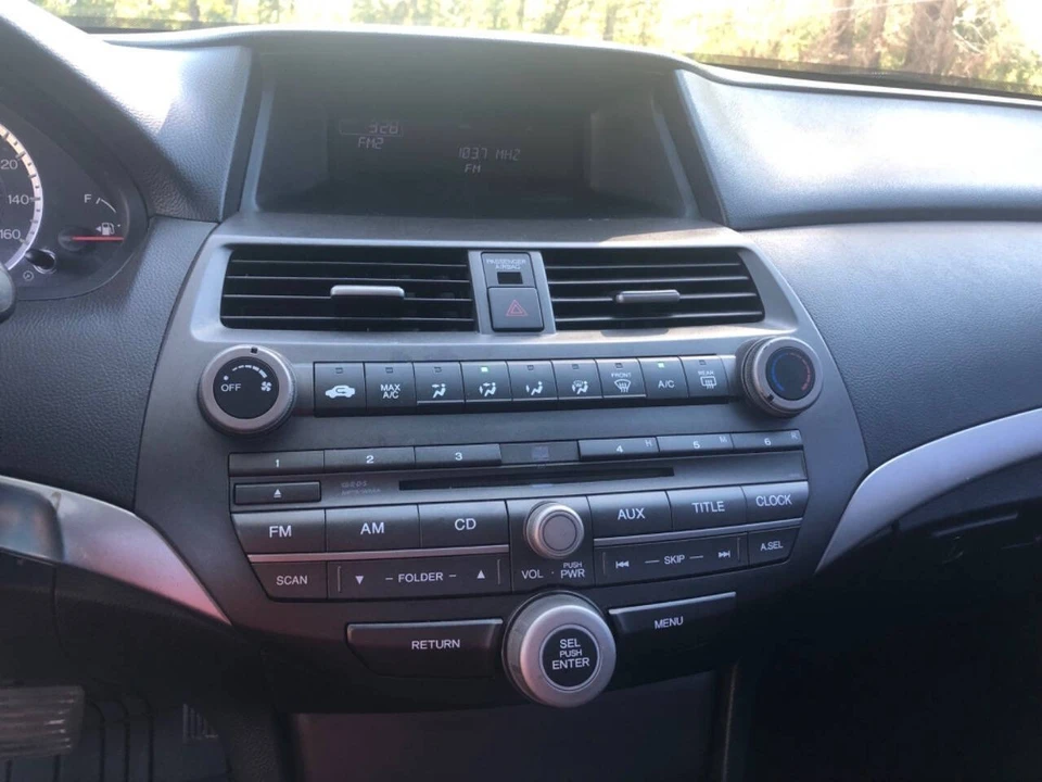 2012 Honda Accord 8th Gen - Image 17 of 21
