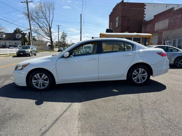 2012 Honda Accord 8th Gen - Image 5 of 11