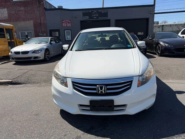 2012 Honda Accord 8th Gen - Image 3 of 11